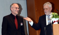 Helmut Schmidt (l.) mit Walter Paal