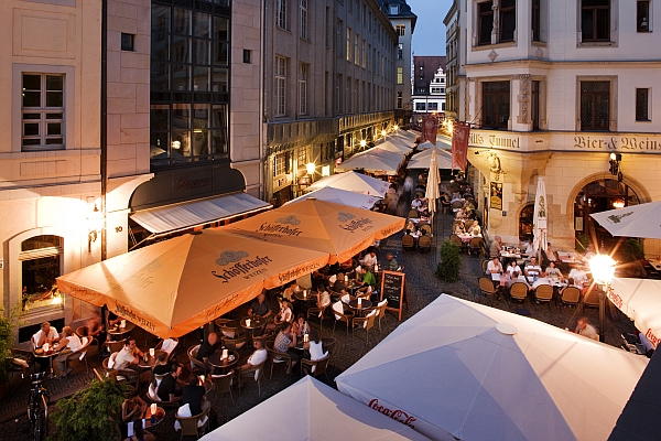 Das Barfussgsschen mit Kneipenviertel Drallewatsch. Foto: Leipzig Tourismus & Marketing GmbH