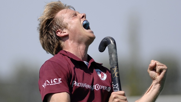 Benjamin Köpp schreit seine Freude über das "Silver Goal" im Finale raus. Foto: EHL