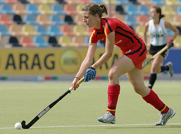 Lina Geyer - Spielszene 1. Das Foto ist in druckfähiger Auflösung für eine honorarfreie Veröffentlichung bestellbar