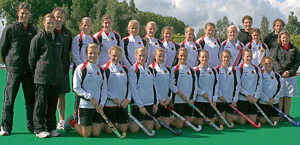 Das U21-Team 2009 beim Gruppenbild vor der WM.
