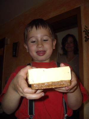 So muss ein Brot mit Butter aussehen, geschmiert von Luis